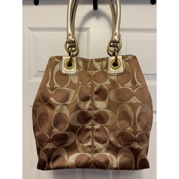 Coach Hampton Signature‎ C Logo Tote + Matching Wallet - Picture 4 of 16